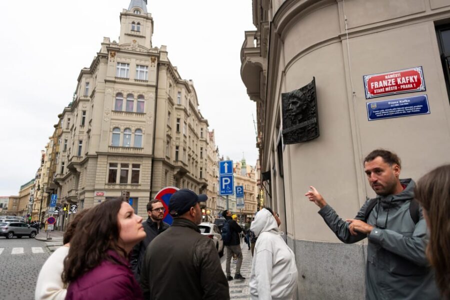 Prague: Old Town, Jewish Quarter & Astro Clock Walking Tour - Charles Bridge Finish: Ending With a Real Landmark