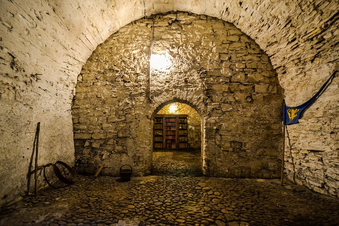 Prague Old Town, Medieval Underground and Dungeon Historical Tour - The 90 minutes that connect Old Town to what’s under it