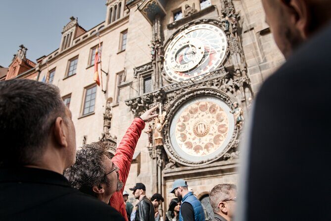 Prague Old Town, River Cruise and Prague Castle Sightseeing Tour Including Lunch - Quick Stops That Explain Big Prague Stories