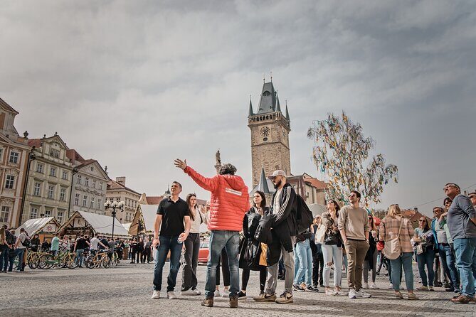 Prague Old Town, River Cruise and Prague Castle Sightseeing Tour Including Lunch - 45-Minute River Cruise Around Charles Bridge: Views Plus a Real Reset