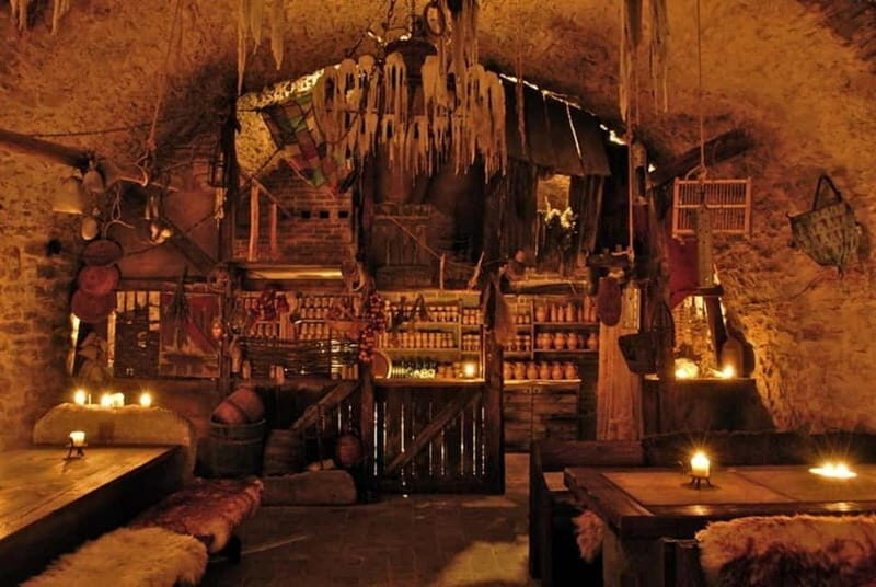 Prague Old Town, Underground and House of Alchemy Tour - Key things you’ll notice on this tour