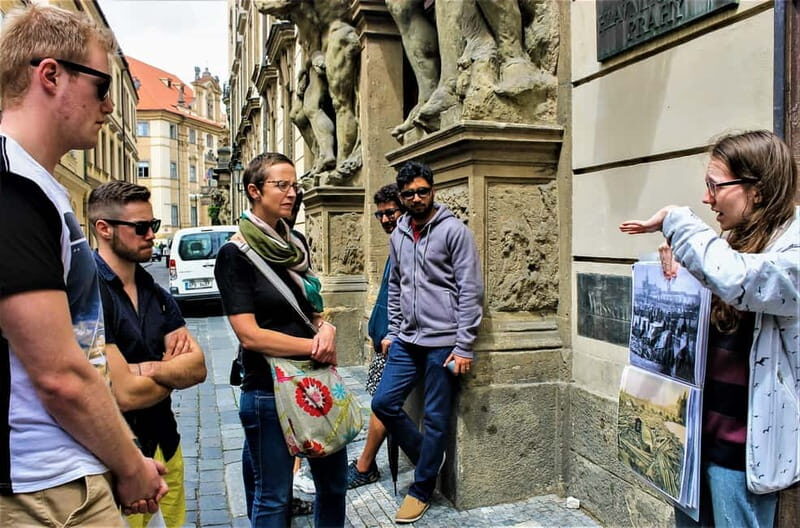 Prague: Oldtown, Medieval Underground & Dungeon History Tour - Who should book this, and who should skip it