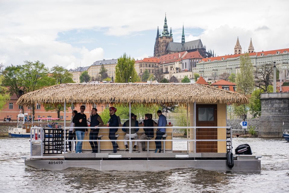 Prague: Party Tiki Boat Sightseeing Cruise with Drinks - The rating signal: what the high score suggests