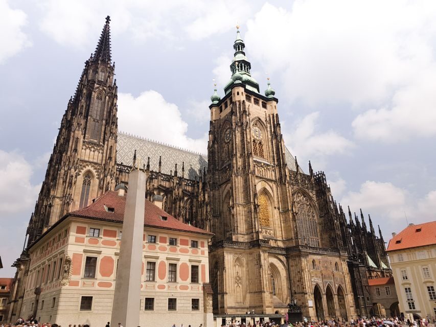 Prague: Prague Castle Complex Smartphone Audio Guide - Prague Castle interiors, without the wait for a live guide