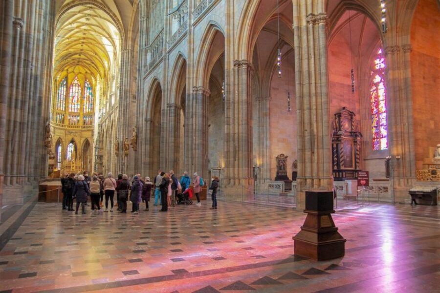 Prague: Prague Castle Complex Smartphone Audio Guide - St. George’s Basilica and the Premyslids: following the story to its resting place
