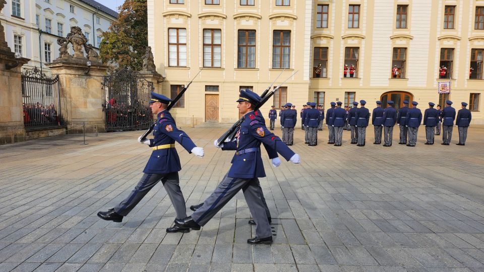 Prague: Prague Castle Private Walking Tour - How to Find the Meeting Point Near Malostranská Metro