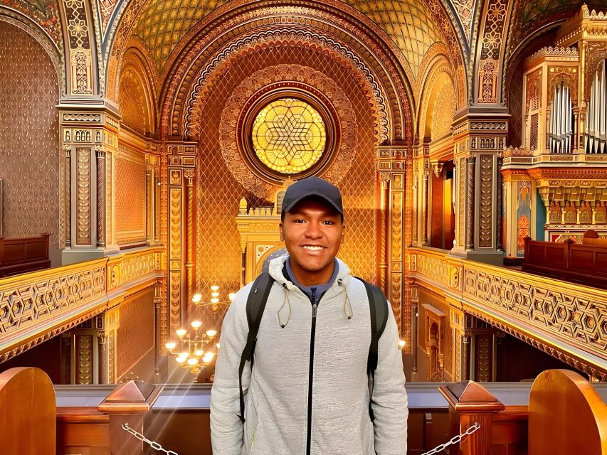 Prague: Prague Synagogues & the Jewish Cemetery Guided Tour - Maisel Synagogue: your first anchor point