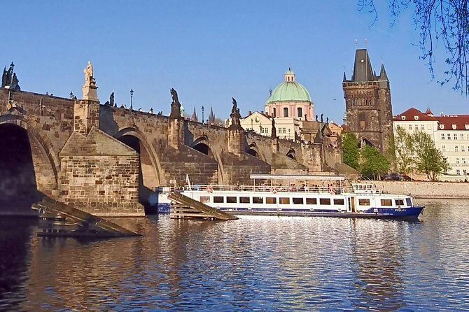 Prague Private Custom Full-Day Tour: Prague Castle and Old Town - Should you book this Prague Castle and Old Town private day?