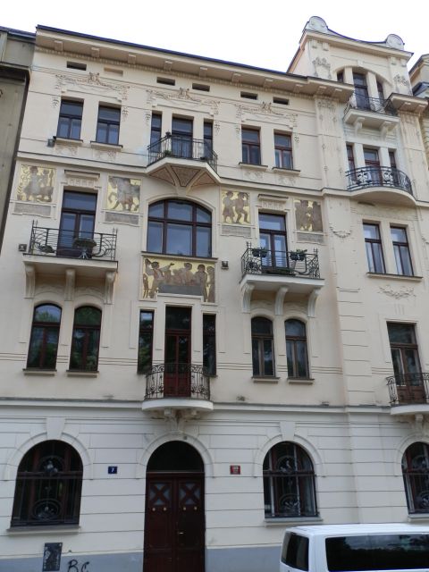 Prague: Private Prague Art Nouveau and Cubism Tour - How long it takes, what it feels like, and who this tour suits