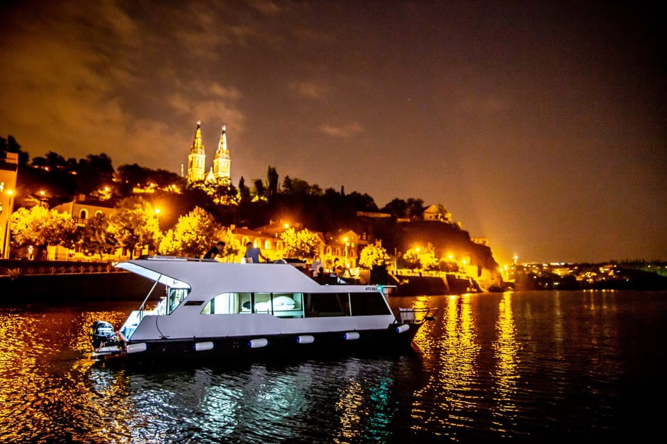 Prague: Private River Cruise with Unlimited Beer or Prosecco - Views That Hit: Prague Castle, Dancing House, Charles Bridge, Vysehrad