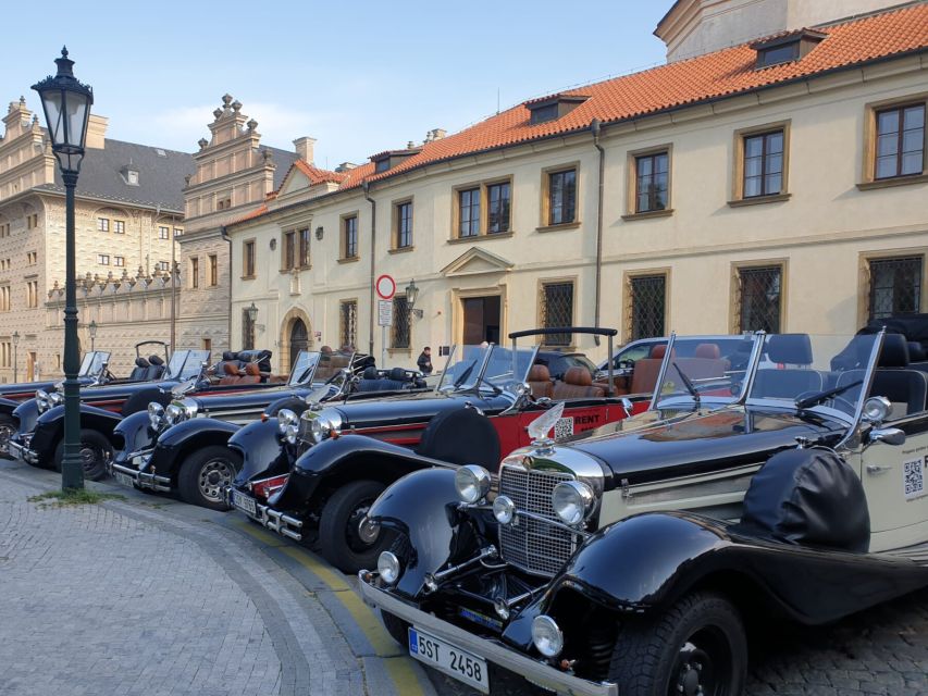 Prague: Private Tour by Vintage Car - Old Town Square and the Astronomical Clock: the center of the center