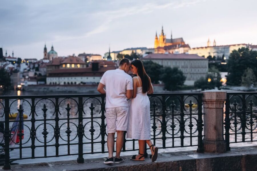Prague: Professional Photoshoot at Prague Castle - The 15–45 Minute Photoshoot Flow (and How the Pro Helps)