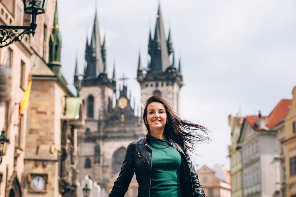 Prague: Professional Photoshoot in the Old Town - Quick hits for your Prague Old Town photo session