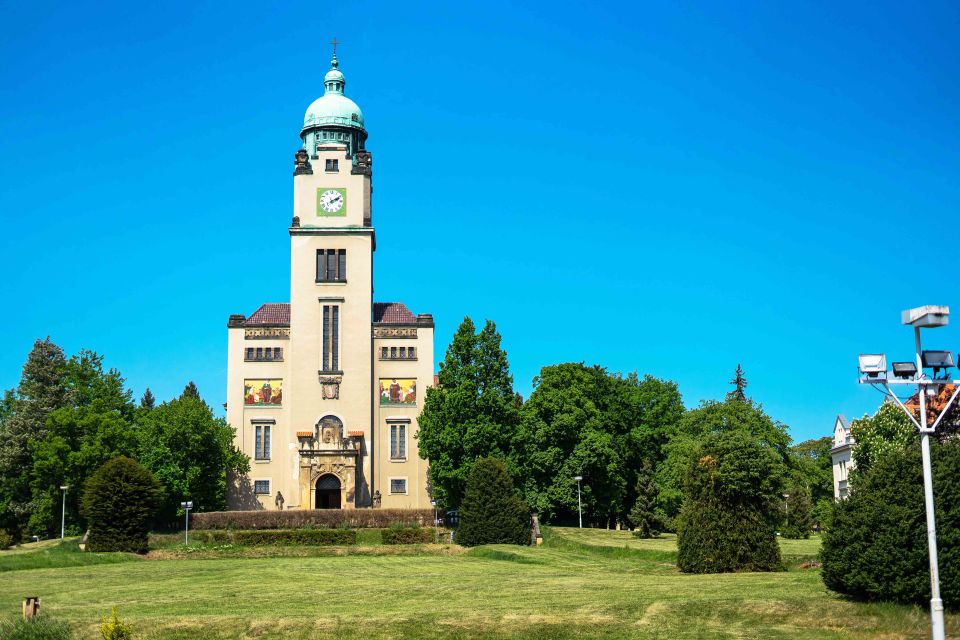 Prague: Psychiatric Hospital and Abandoned Cemetery Tour - Key Highlights You’ll Actually Remember