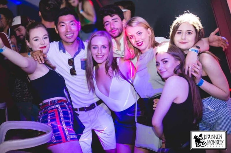 Prague: Pub Crawl with 2-Hour Open Bar at Drunken Monkey - The 3–4 stops part: How the night “moves” in real life