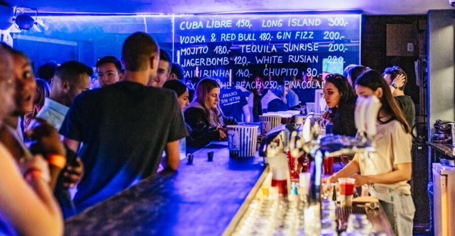 Prague: Pub Crawl with Unlimited Drinks & 5-floor Club Entry - Group Vibe, Guide Energy, and Meeting New People Without Guessing
