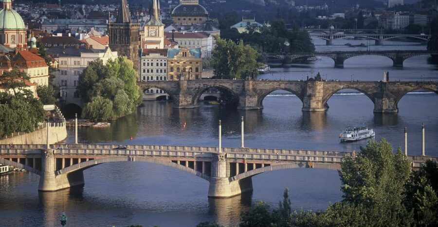 Prague: River Cruise with Transfer to Pier - A Short Cruise That Hits Prague’s Big Landmarks Fast