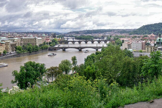 Prague Running Tour: City Highlights And Hidden Places - Your running guide, Martin Opolecký, and the art of matching your pace