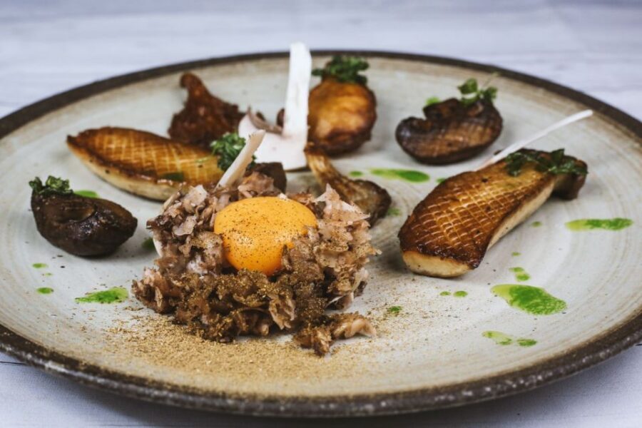 Prague: Savor 10 Course Dinner in Chef’s Kitchen - Drinks and pacing: lemonade included, alcohol optional