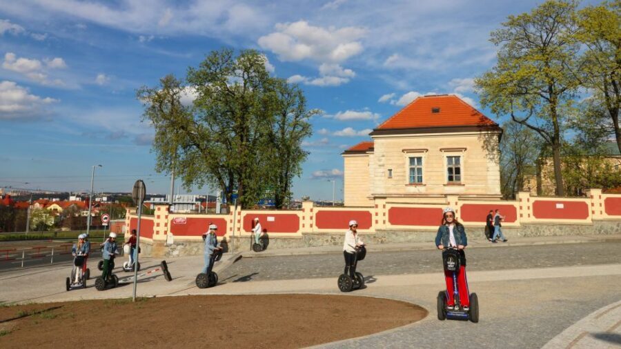 Prague: Segway Sightseeing Live-Guided Tour - Timing and Pace: 1 to 2 Hours That Fit Real Schedules