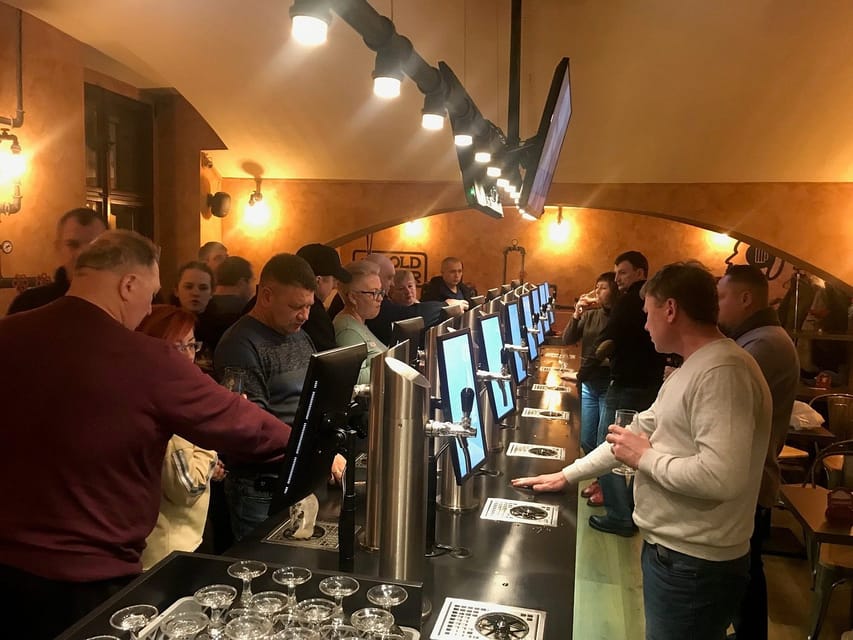 Prague: Self-Pour Czech Beer-Tasting Experience - Pouring like the bar: control your cl and rinse between beers
