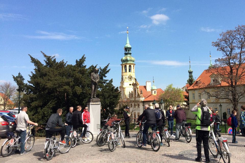 Prague: Stunning Viewpoints, Castle, City & Park E-Bike Tour - Prague Castle photo stop and the walk: views first, then meaning