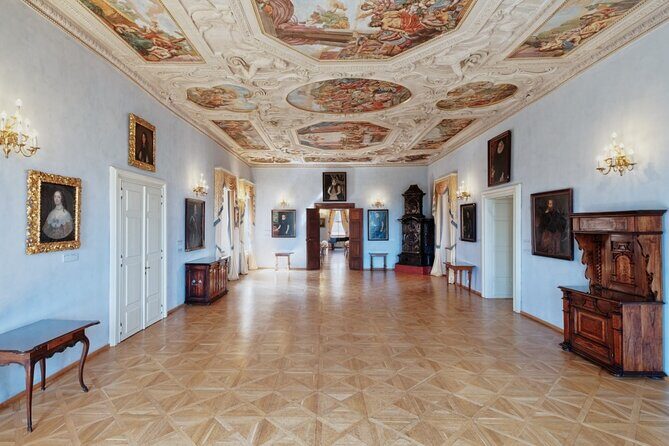 Prague Super Saver: Lobkowicz Palace Concert plus Lobkowicz Palace Museum Entrance Ticket - Audio guide strategy: how to explore without losing your place