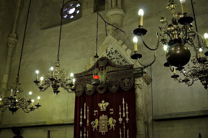 Prague: Synagogues and Jewish Quarter Private Walking Tour - What this tour really gives you in 150 minutes