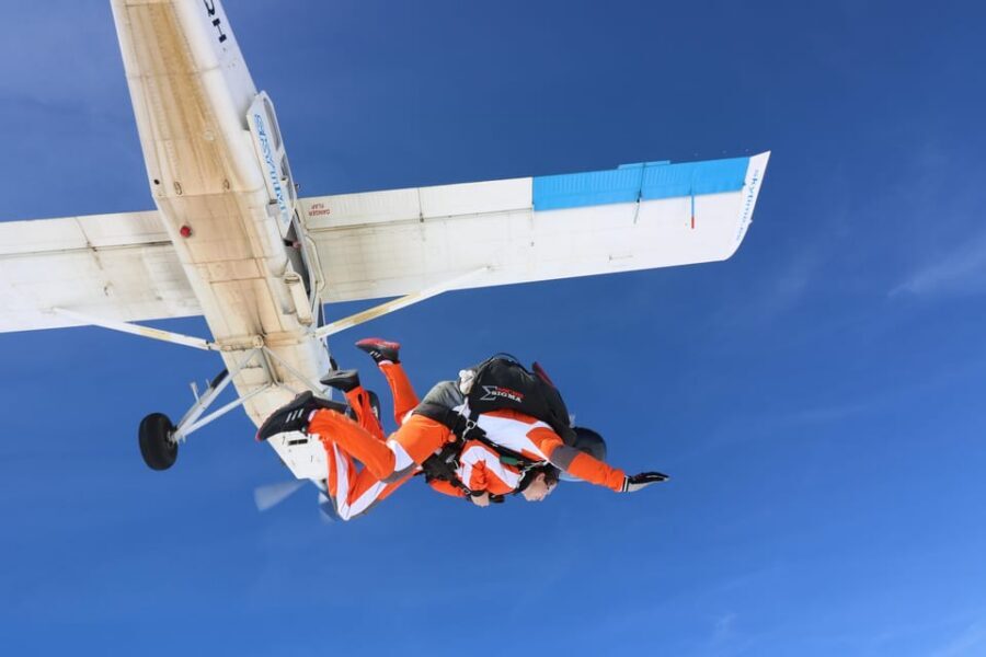 Prague: Tandem Skydiving 14,000ft over Prague with Transfers - The jump at 14,000ft: free fall, speed, and why it lasts just right