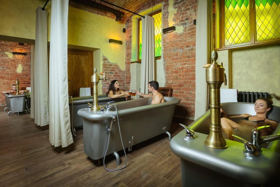 Prague: The Largest Beer SPA with Unlimited Beer Consumption - Your changing room setup: privacy for couples and groups