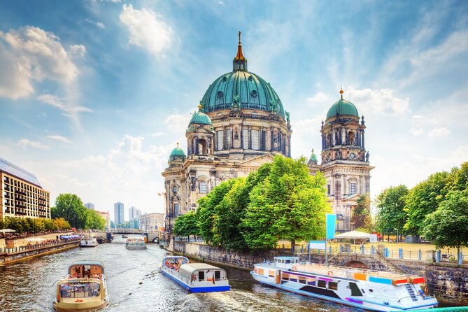 Prague to Berlin - private transfer with 2 hours of sightseeing - Why a private transfer works so well Prague to Berlin