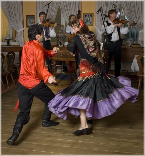 Prague: Traditional Folklore Evening with Dinner & Music - Key things to know before you go