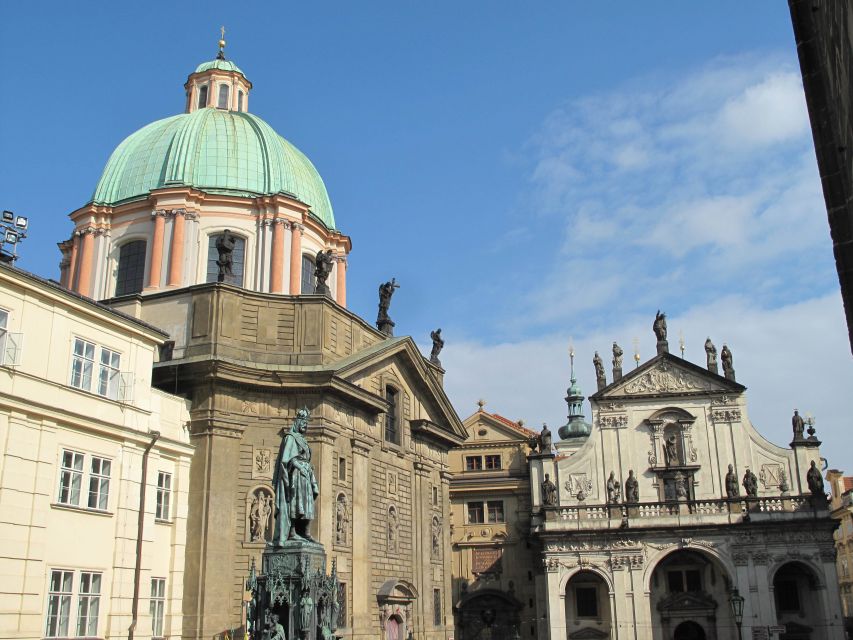 Prague: Vintage Car Ride and Walking Tour - Prague Castle Drop-Off: Royal Roots to the President’s Seat