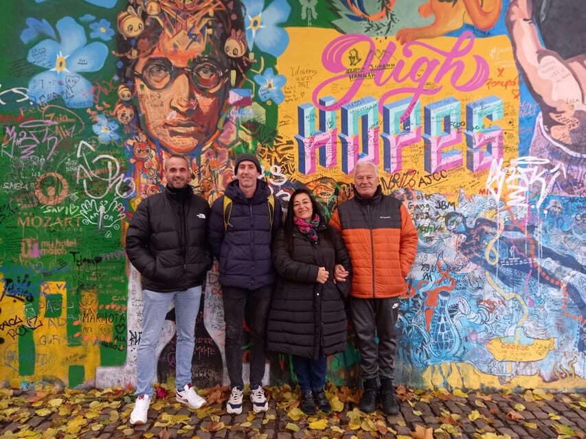 Prague : Visite insolite avec un guide journaliste français - Key things that make this tour worth your time