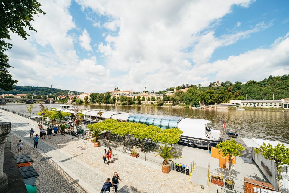 Prague: Vltava River Lunch Cruise in an Open-Top Glass Boat - The onboard meal: buffet flow, drinks, and how to time it