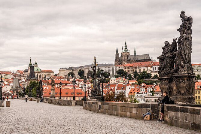 Prague Walking Tour with River Boat Cruise and Lunch - 6 hours - Stare Mesto Lunch: A Czech Meal with a Drink and Time to Chat