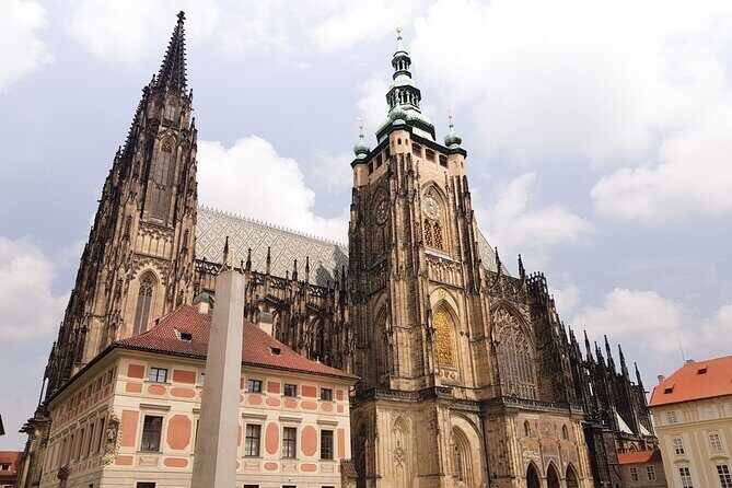 Prague Walking Tour with River Boat Cruise and Lunch - 6 hours - Křižovnické náměstí Vltava Cruise: See Prague From the Water