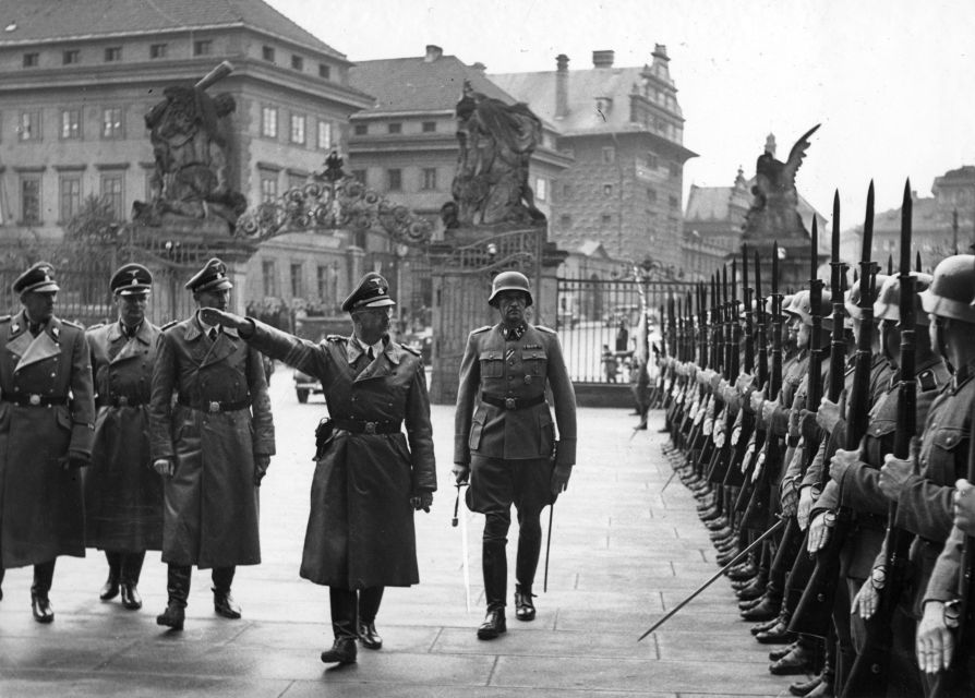 Prague: World War II and Communist History Tour - Key Highlights You’ll Feel on the Walk