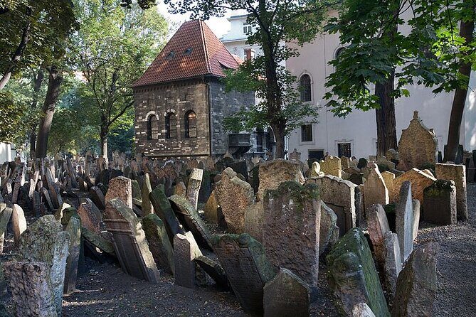 Prague's Jewish Quarter: A Self-Guided Audio Tour - Spanish Synagogue to Old Town Square: connecting the Jewish Quarter to Prague