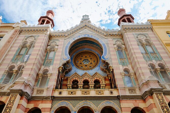 PRIVATE: 3h Stories of Prague Jewish Quarter Tour, drink included - Stop 2: Spanish Synagogue and architectural style you can actually notice