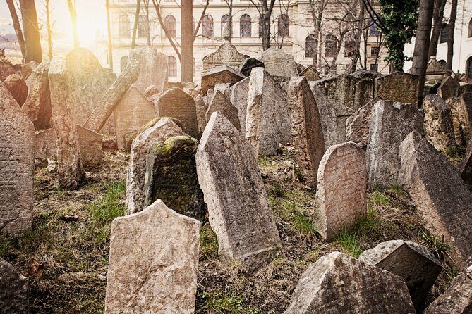 PRIVATE: 3h Stories of Prague Jewish Quarter Tour, drink included - Stop 3: Pinkas Synagogue memorial wall and the Terezin art class story