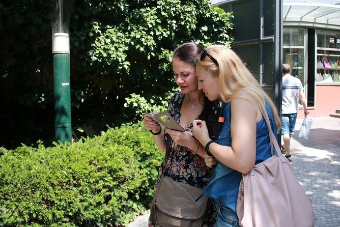 Private city discovery tour - A Historical Treasure Hunt - Price and value: $33.88 for 2.5 hours with real structure