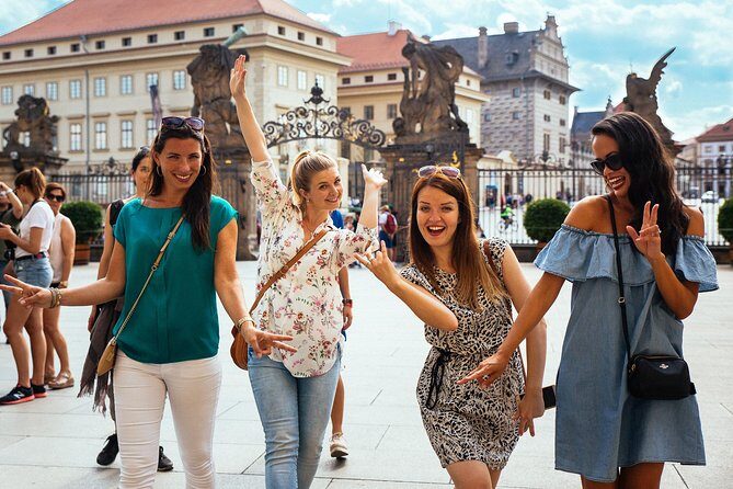 Private City Kickstart Tour: Prague - English Guide Quality and How to Handle Language Gaps