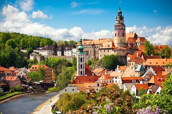 Private Day Trip from Prague to Cesky Krumlov - Should You Book This Private Day Trip to Český Krumlov?