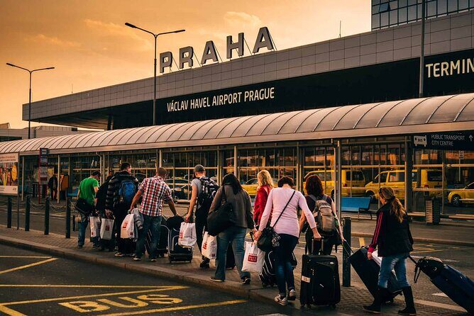 Private Departure Transfer: Prague Airport - Driver Experience: English Service and Clean, Air-Conditioned Comfort