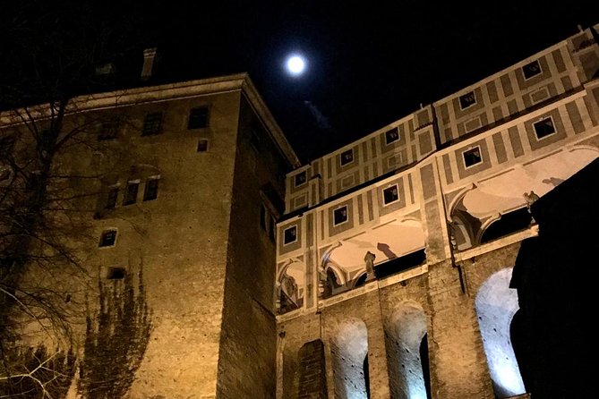 Private evening tour Cesky Krumlov Old Town and Castle area - The Route: From Náměstí Svornosti to the Castle Area (1.5–2 Hours)