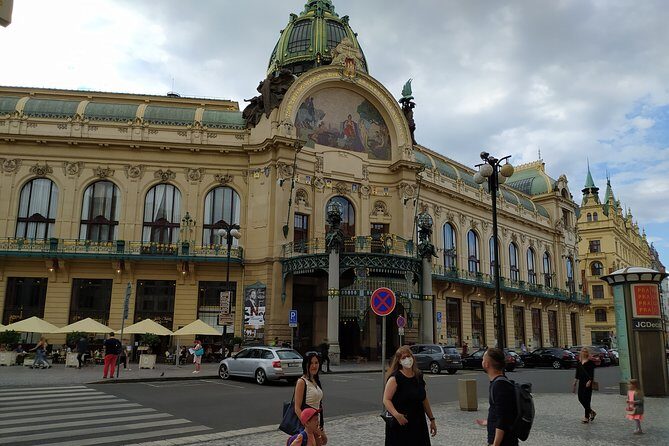 Private Half-Day Prague Walking Tour - Lesser Town: Lennon Wall to Kampa Island and St. Nicolas Church area