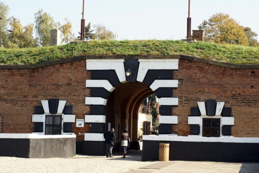 Private Half-Day Tour To Terezin Concentration Camp - Small Fortress: Gestapo Prison, Courtyards, Tunnels, and the Propaganda Film