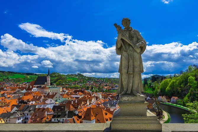 Private Luxury Transfer to Cesky Krumlov from Prague - En‑Route Comfort: Breaks, Water, and Wi‑Fi That Save Your Day