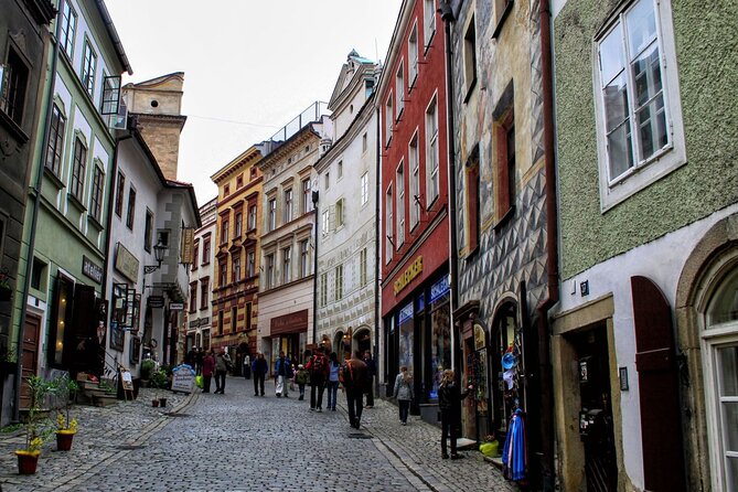 Private one way transfer from Cesky Krumlov to Vienna - Who Should Book This Transfer (and Who Might Skip It)